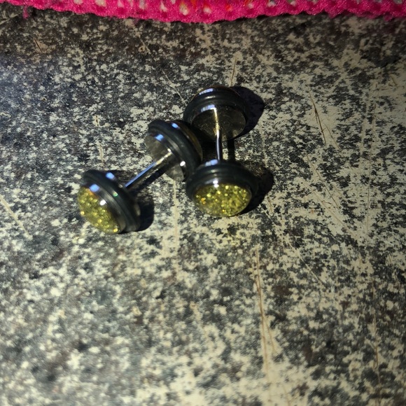 Fake ear gauges - Picture 2 of 6